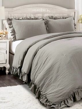 NWT Ruffle Duvet Cover Set King 3 PCs 100% Washed Cotton Gray Solid Bedding
